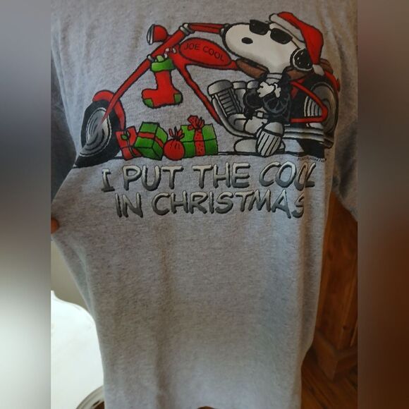Vintage Snoopy Christmas T-Shirt " I put the Cool in Christmas " SIZE L - Picture 8 of 8